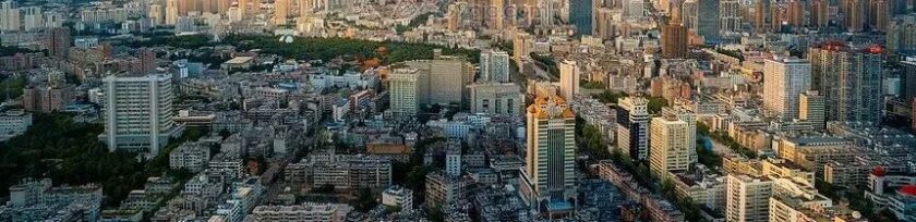 滇中双城分化加速：昆明抢兑现，曲靖等通勤，真正的红利在配套落地处