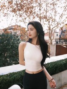 显身材的万能拍照姿势，干货拍照技巧