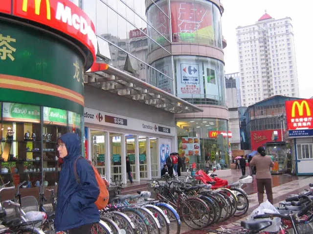 2004年的昆明，还是满满骑自行车的时代[7668987973576509285]_5.webp