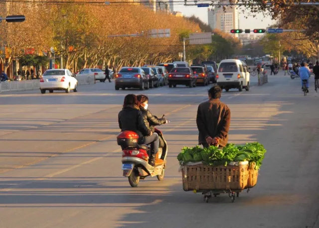 没想法到吧，这已是十六年前的昆明了……�[7644534107930475249]_18.webp