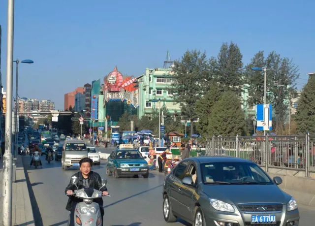 没想法到吧，这已是十六年前的昆明了……�[7644534107930475249]_3.webp
