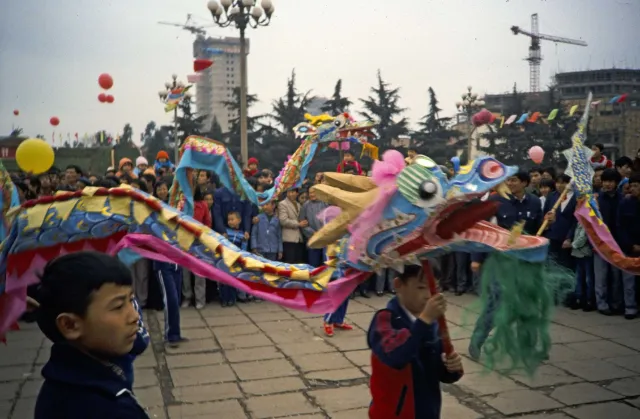 1987-1989昆明。感谢记录城市变迁[7629737077407769978]_22.webp