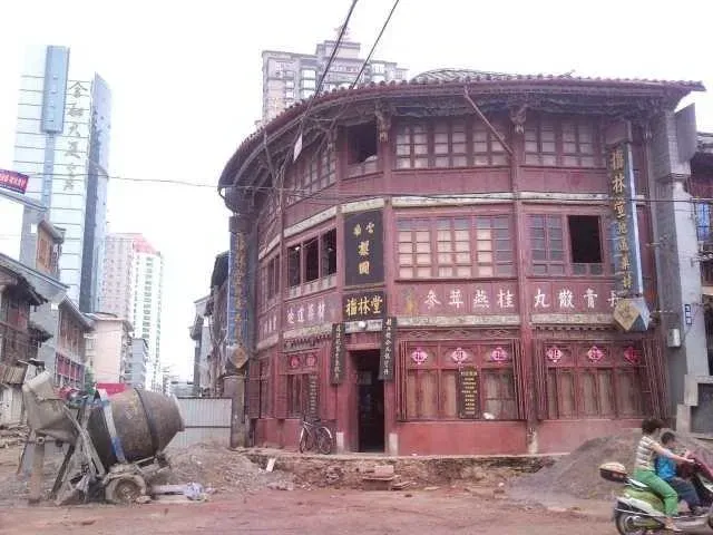 2009年昆明，这些场景又是多少人的回忆[7599631516881423346]_32.webp